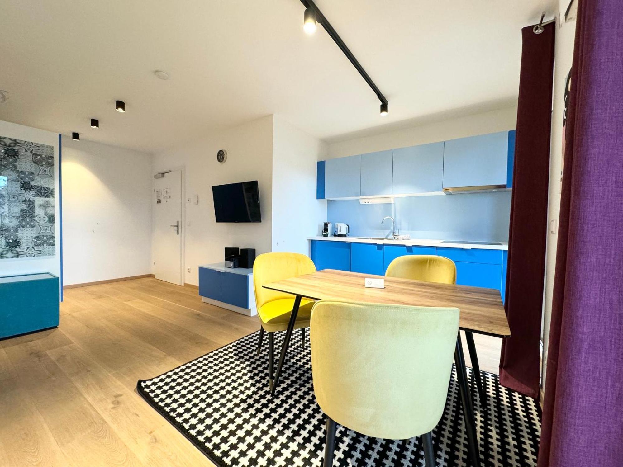 Wohnung Mit Terrasse + Parkplatz 비엔나 외부 사진